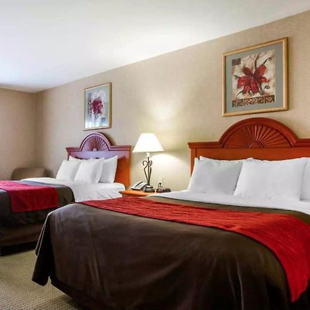 Akwesasne Mohawk Casino Resort And Players Inn Hotel -Formerly Comfort Inn And Suites Hogansburg Ny מראה חיצוני תמונה