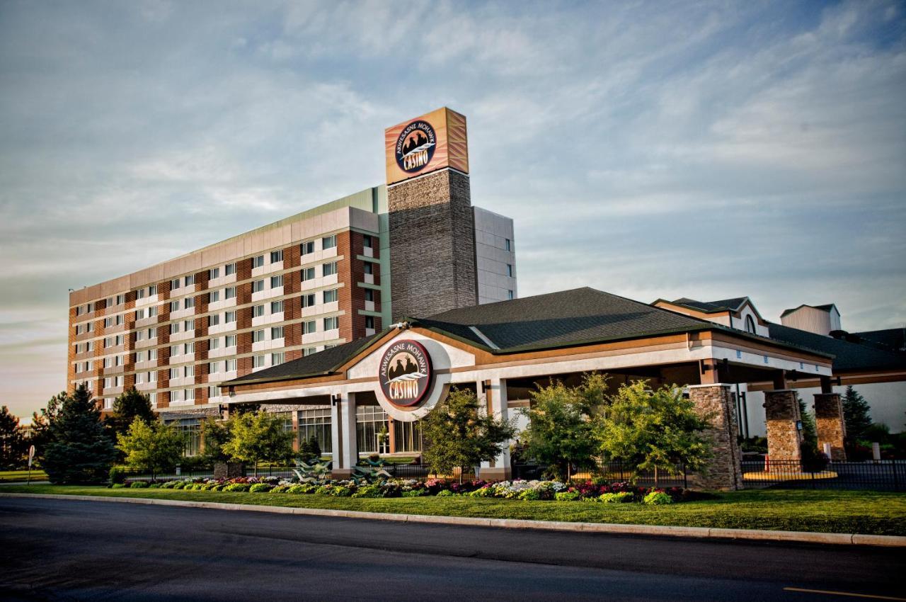 Akwesasne Mohawk Casino Resort And Players Inn Hotel -Formerly Comfort Inn And Suites Hogansburg Ny מראה חיצוני תמונה